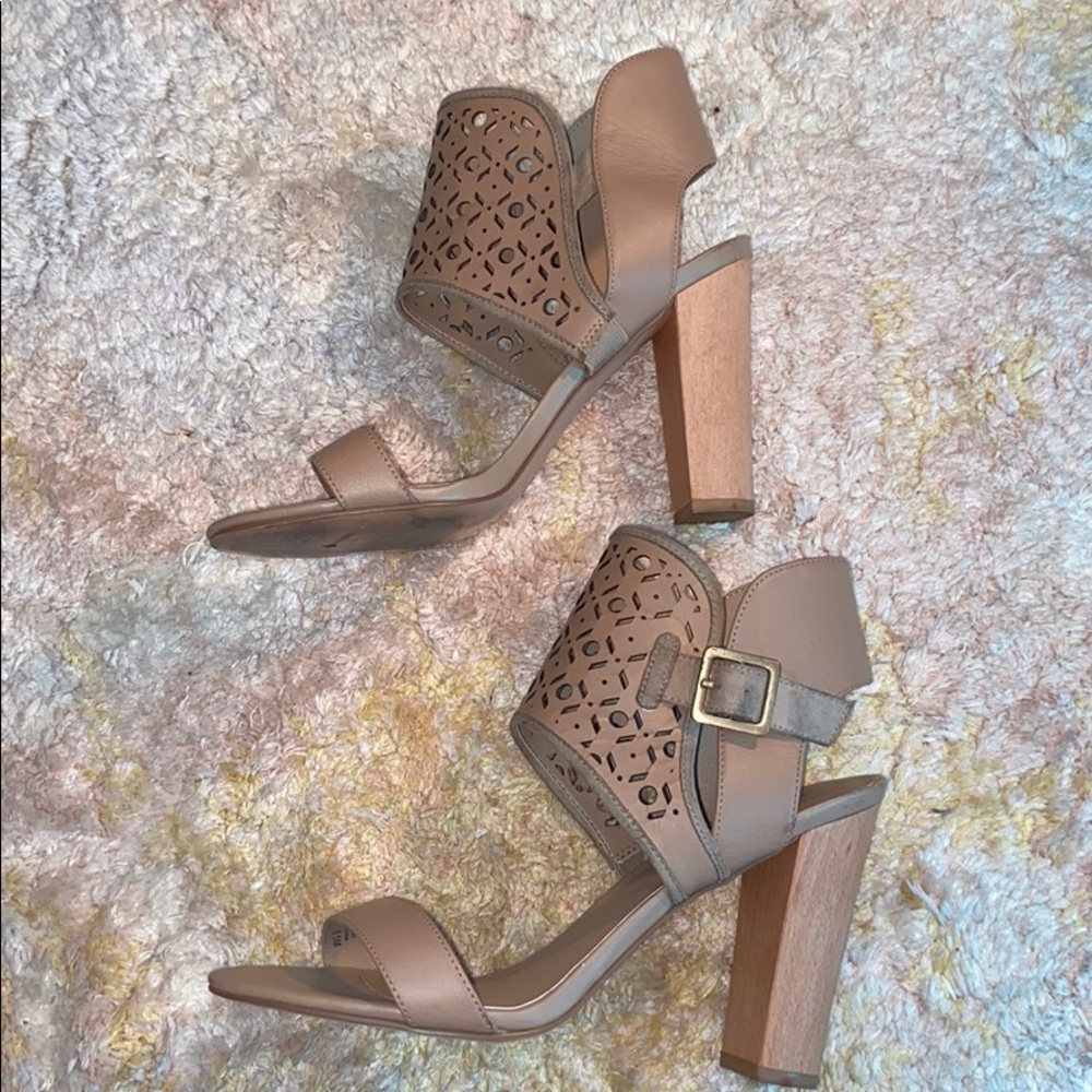 Charles by Charles David Nude Ankle Heels - Picture 2 of 4